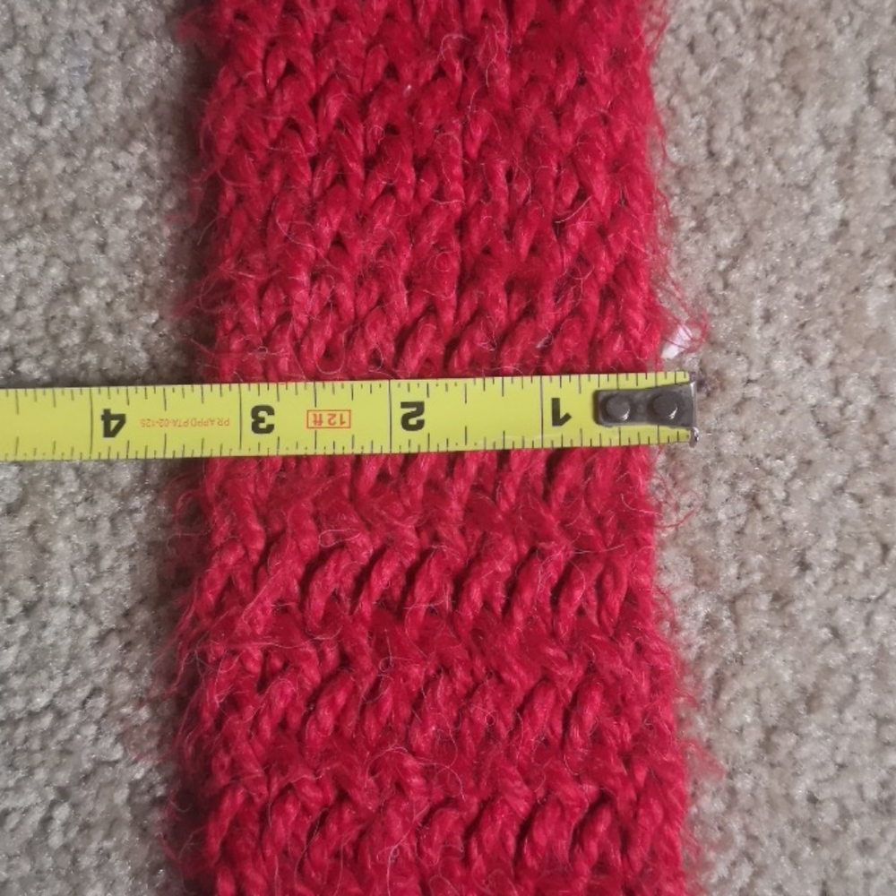 Red Scarf - Picture 3 of 4